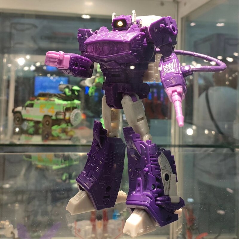 Soundwave, Megatron, Shockwave Nemesis Bridge 3-Pack Images from